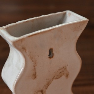 OluNoA / フラワーベース〈 花瓶・花器・一輪挿し・陶器・インテリア・置物 〉