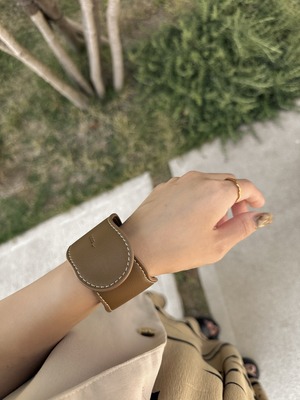 distorted bangle
