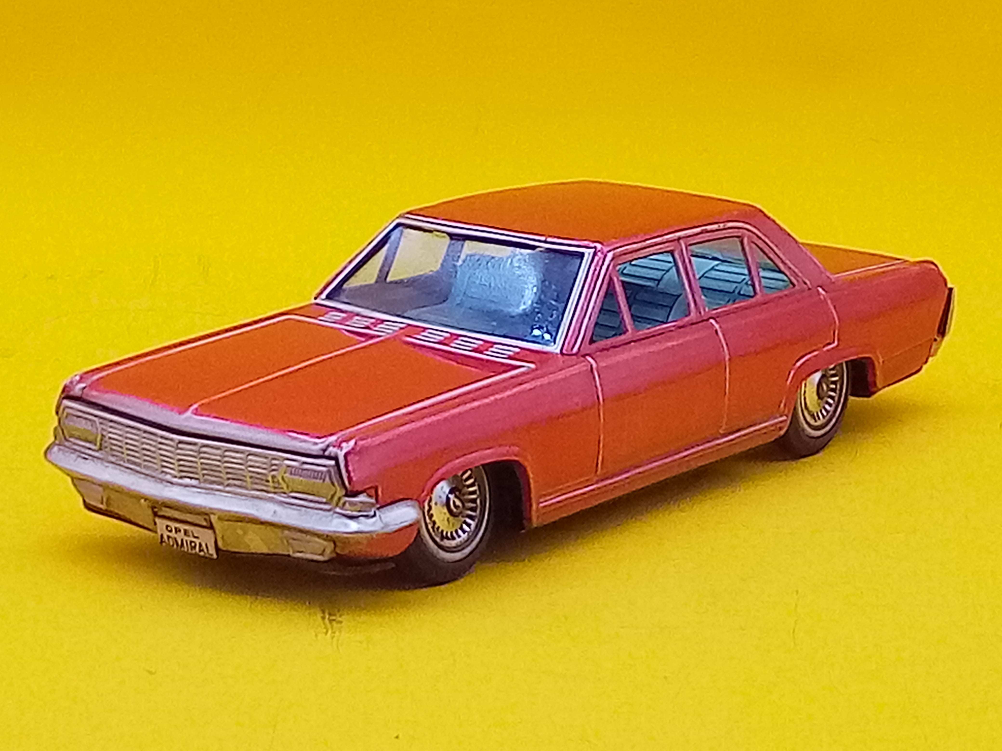 トミカ 外国車シリーズ F21 シボレー コルベット スティングレイ 日本