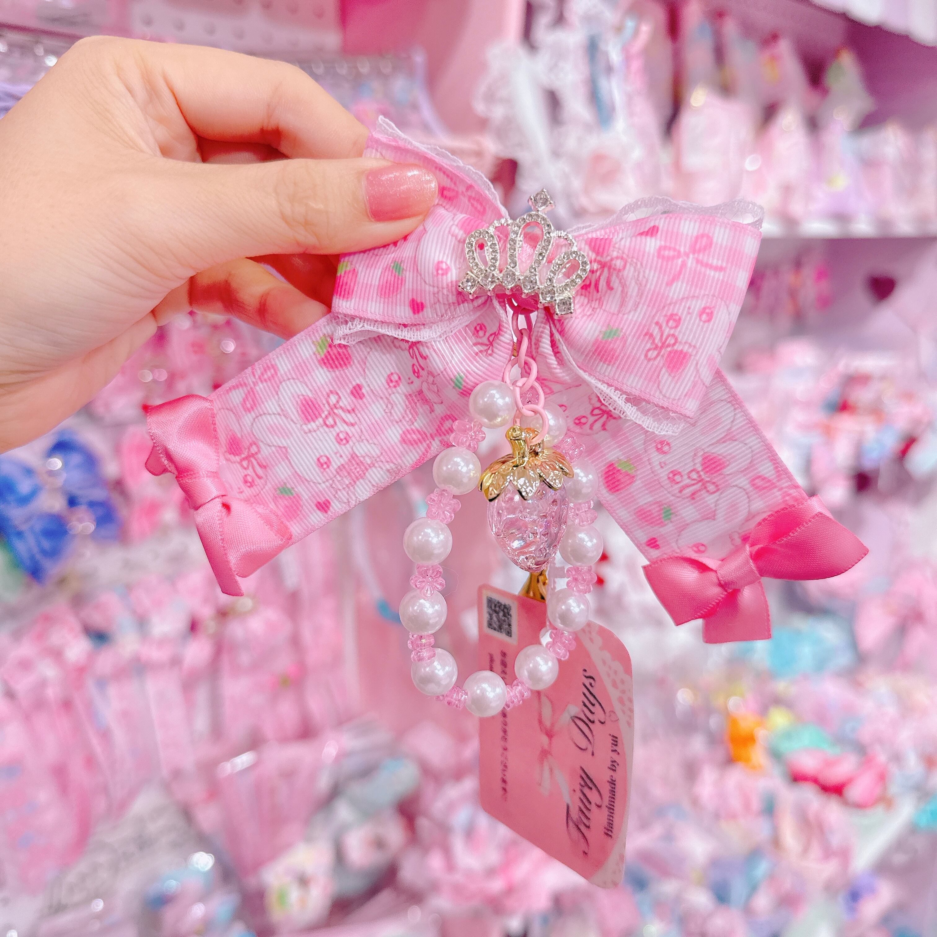 【G6】40-13キラキラいちごキーホルダー