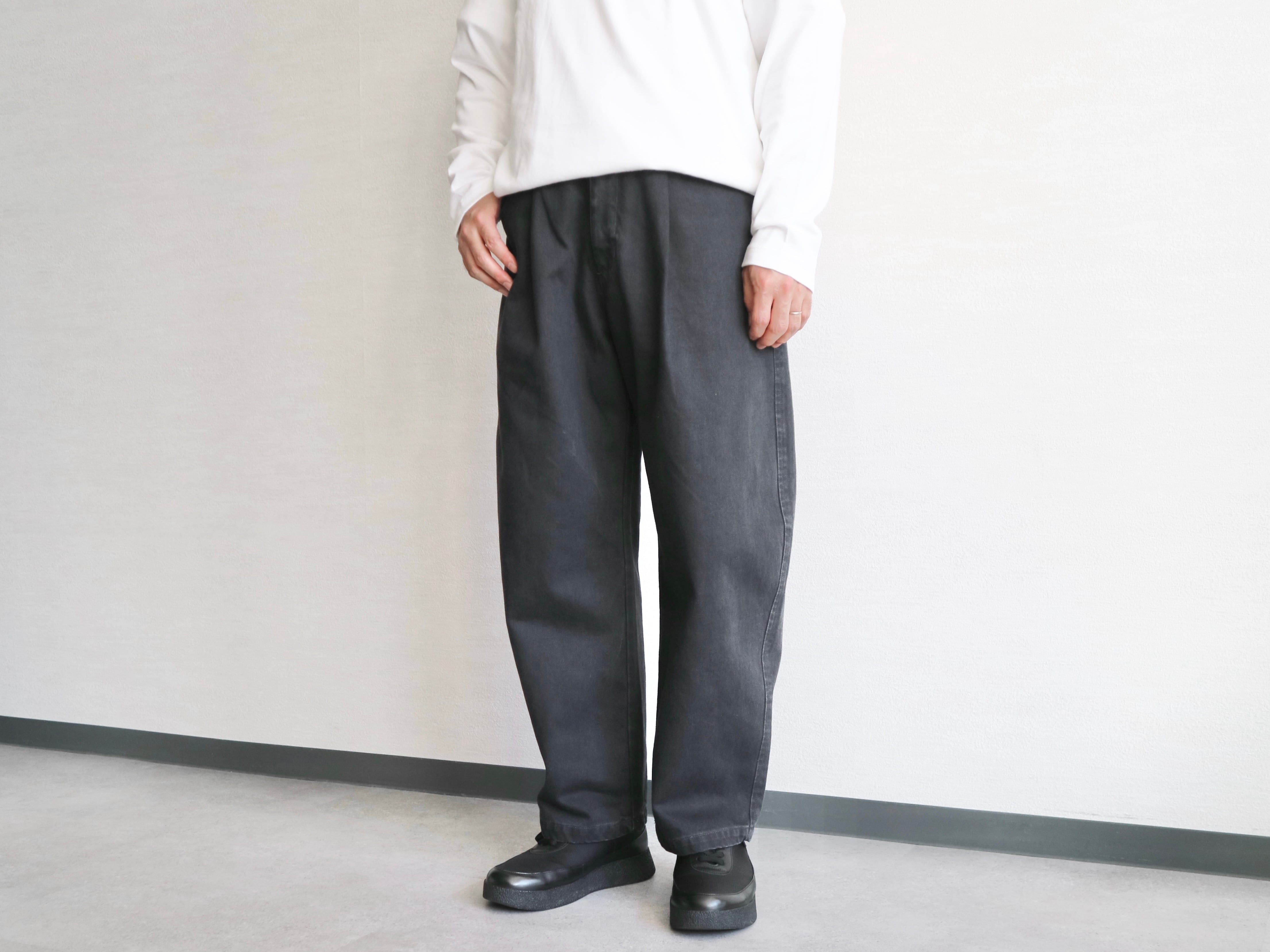 STILL BY HAND スティルバイハンド 日本製 テーパードパンツ STILL BY HAND スティルバイハンド】COLOR DENIM DEEP TUCK WIDE