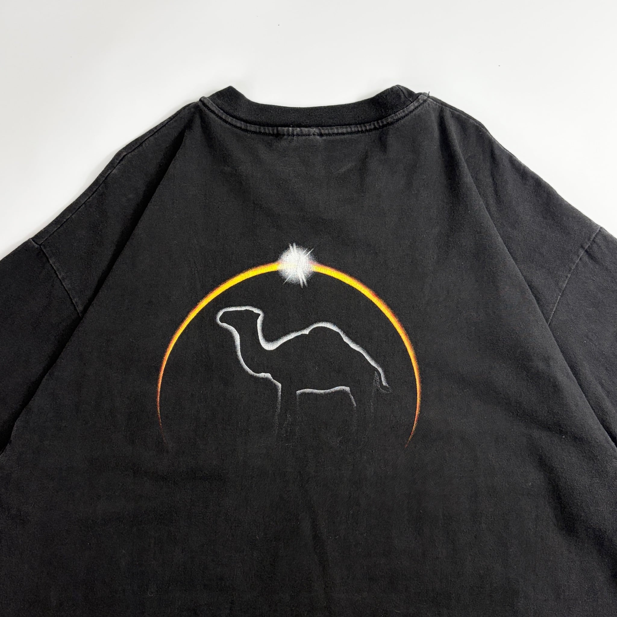 90s Camel Eclipse Graphic Tee Black