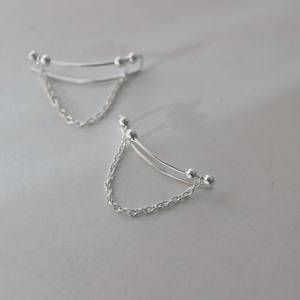 curve chain ear cuff