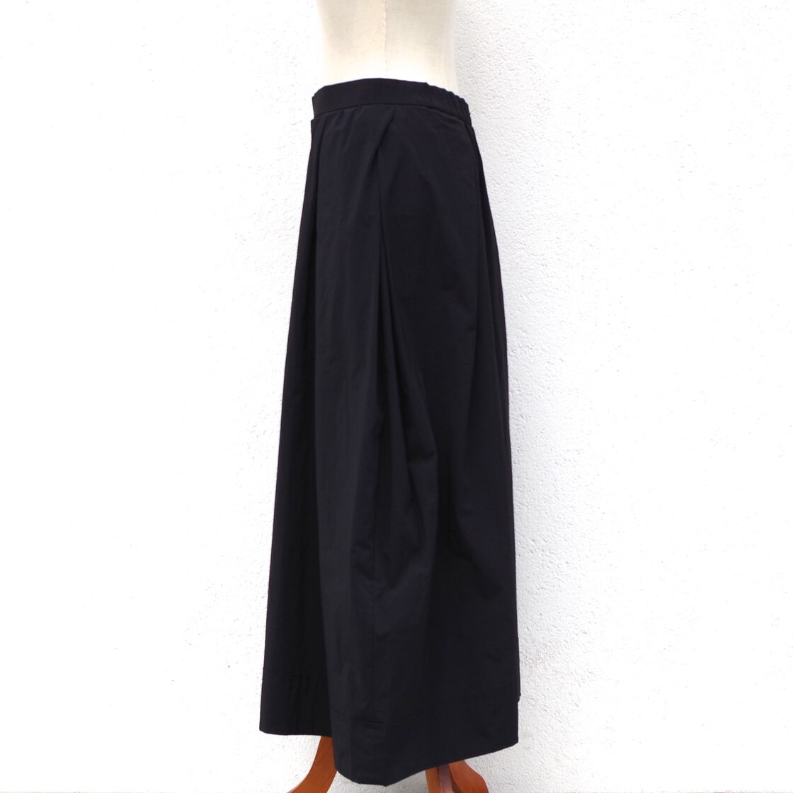Pale Jute maxi skirt black | Pay ID