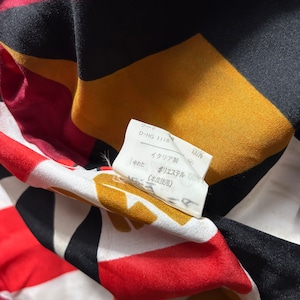 vintage ICEBERG decorative padding jacket “Bugs Bunny”