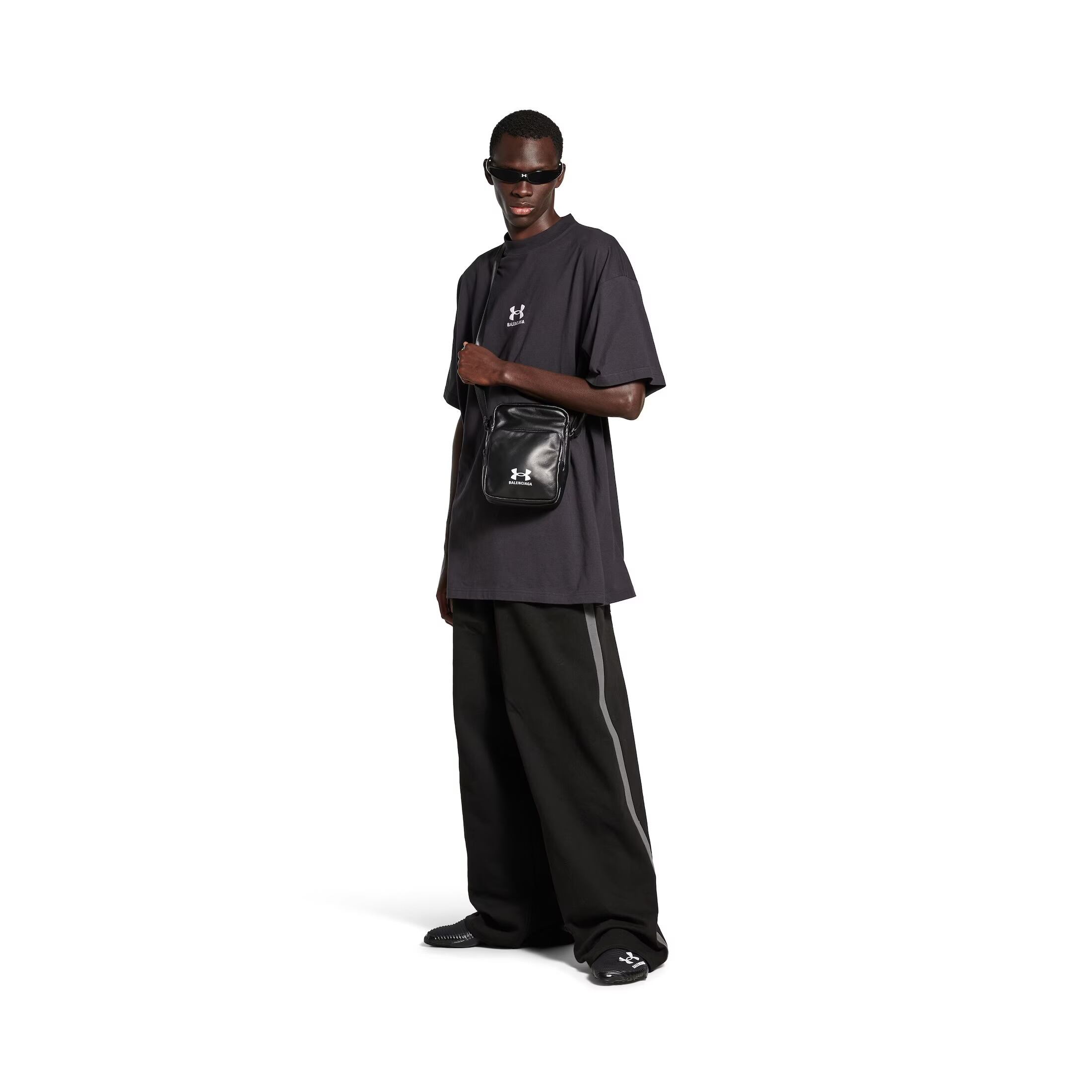 BALENCIAGA】Oversized T-Shirt | AYIN