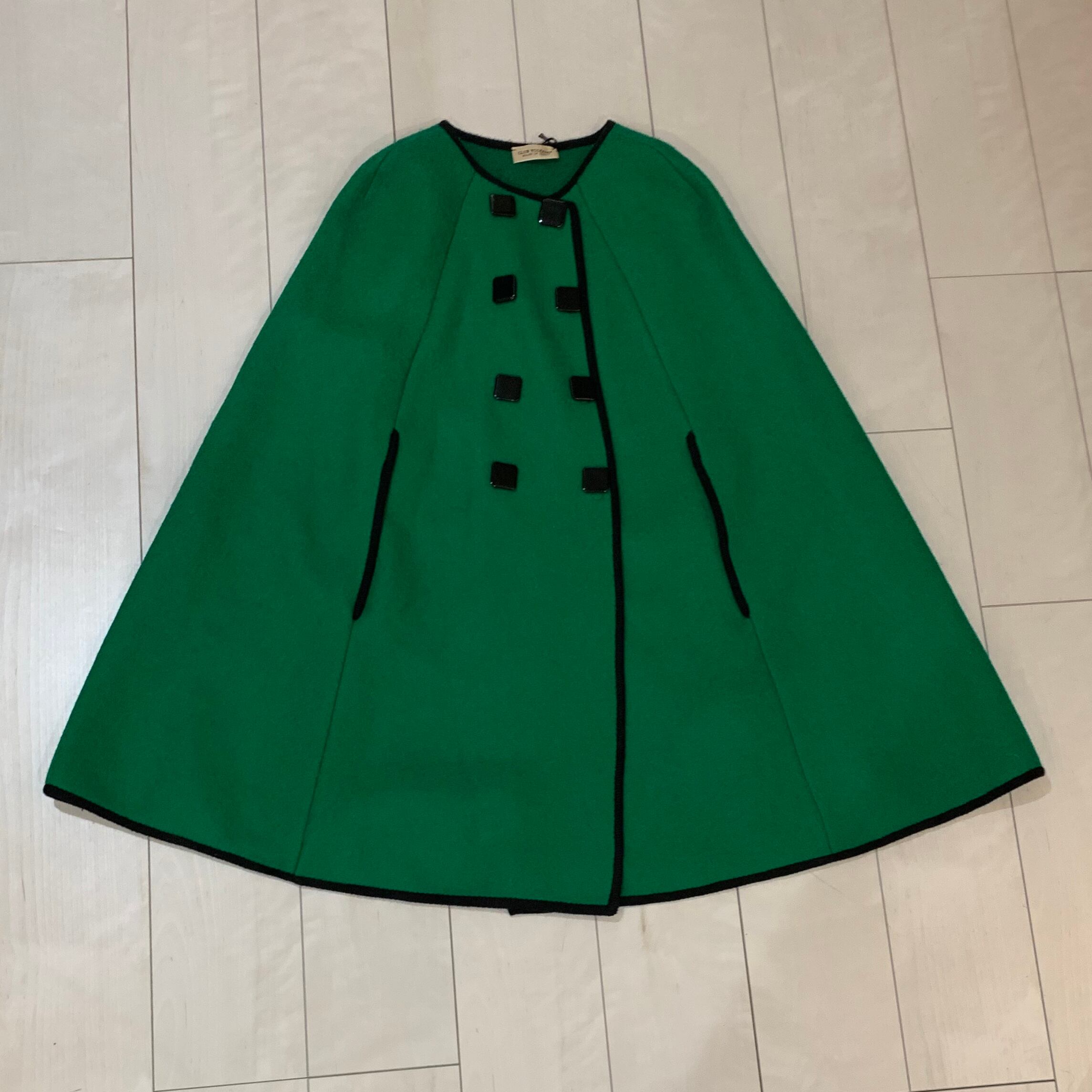 CLUB VOLTAIRE グリーンのケープ | セレクトショップ Luna