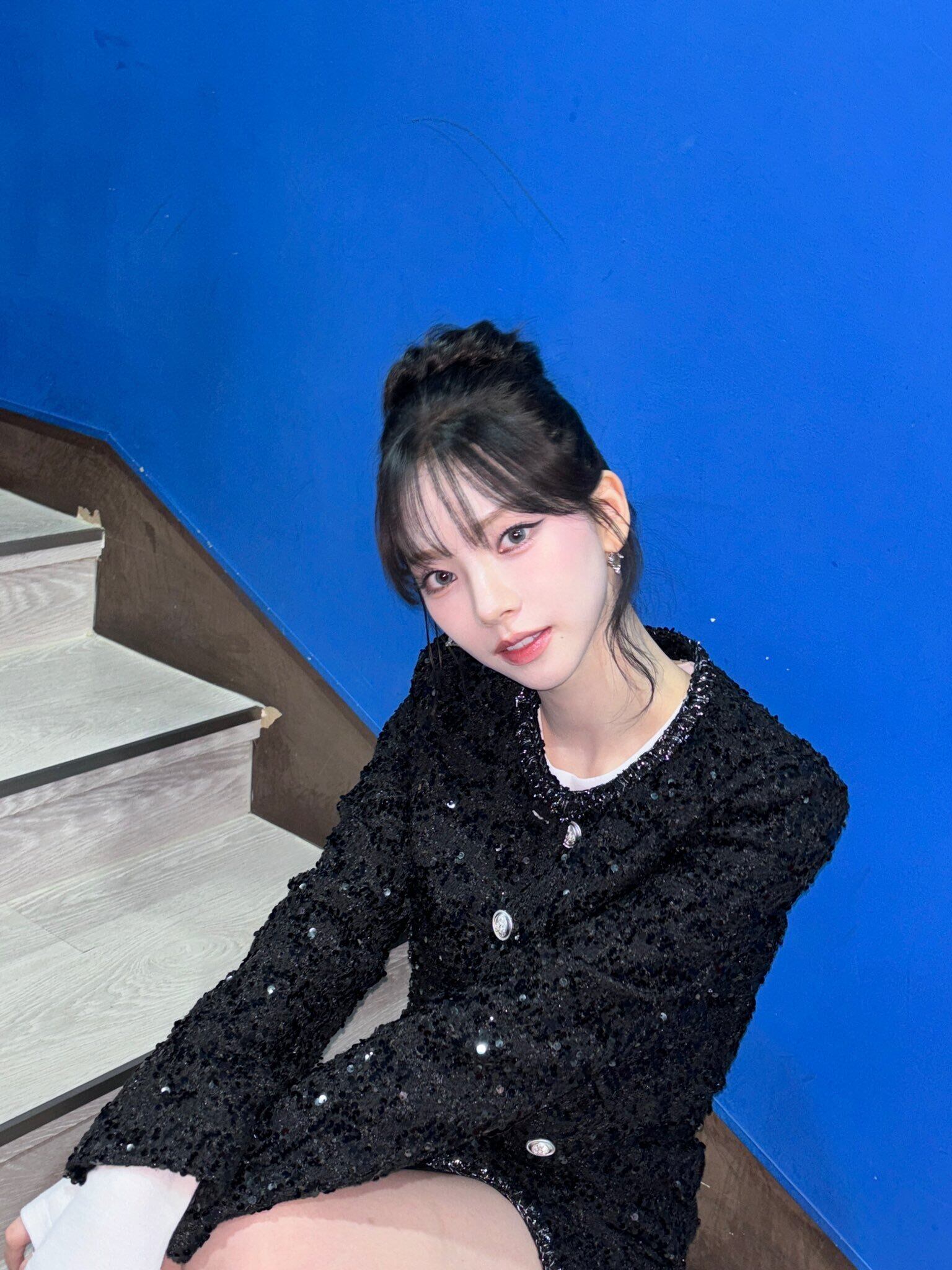 ☆AESPA カリナ 着用！！【IvanaHelsinki】Etoile tweed skirt | もごつ