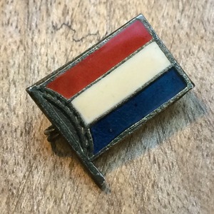 40's オランダ国旗の小さなピン (k-29)
