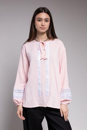 ウクライナ刺繍ヴィシヴァンカ　手刺繍　ボヘミアンリネン　レディース・フリーサイズ