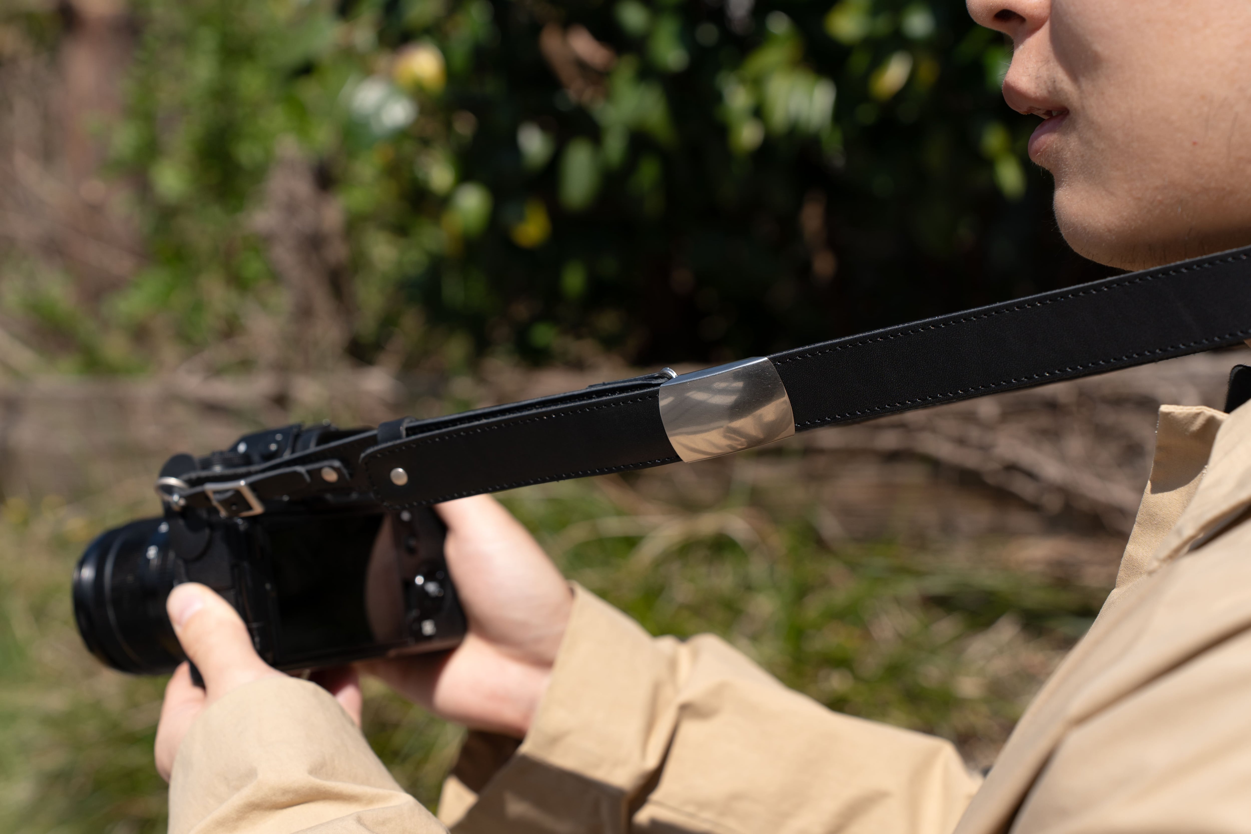 長さ自在のカメラストラップ「Flextrap - シルバー」 | drip公式