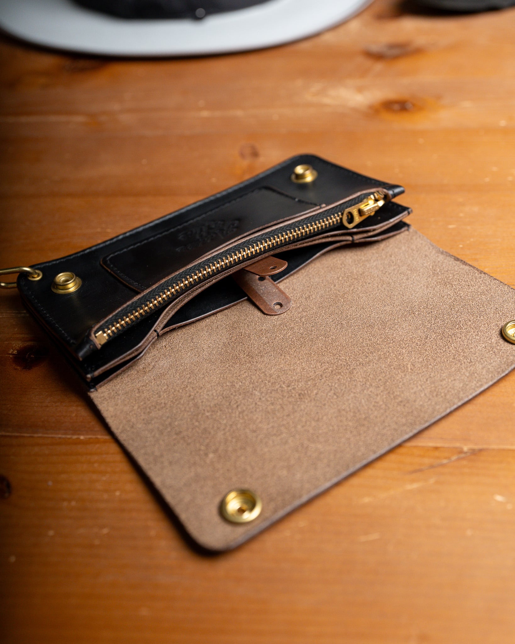 Additive and Line】Tracker Wallet TW-004 Horween Chromexcel 3層