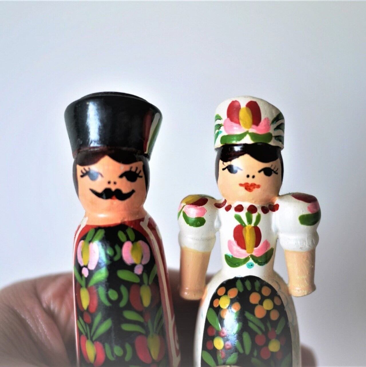 コルク栓人形のカップル ハンガリーボトルストッパー