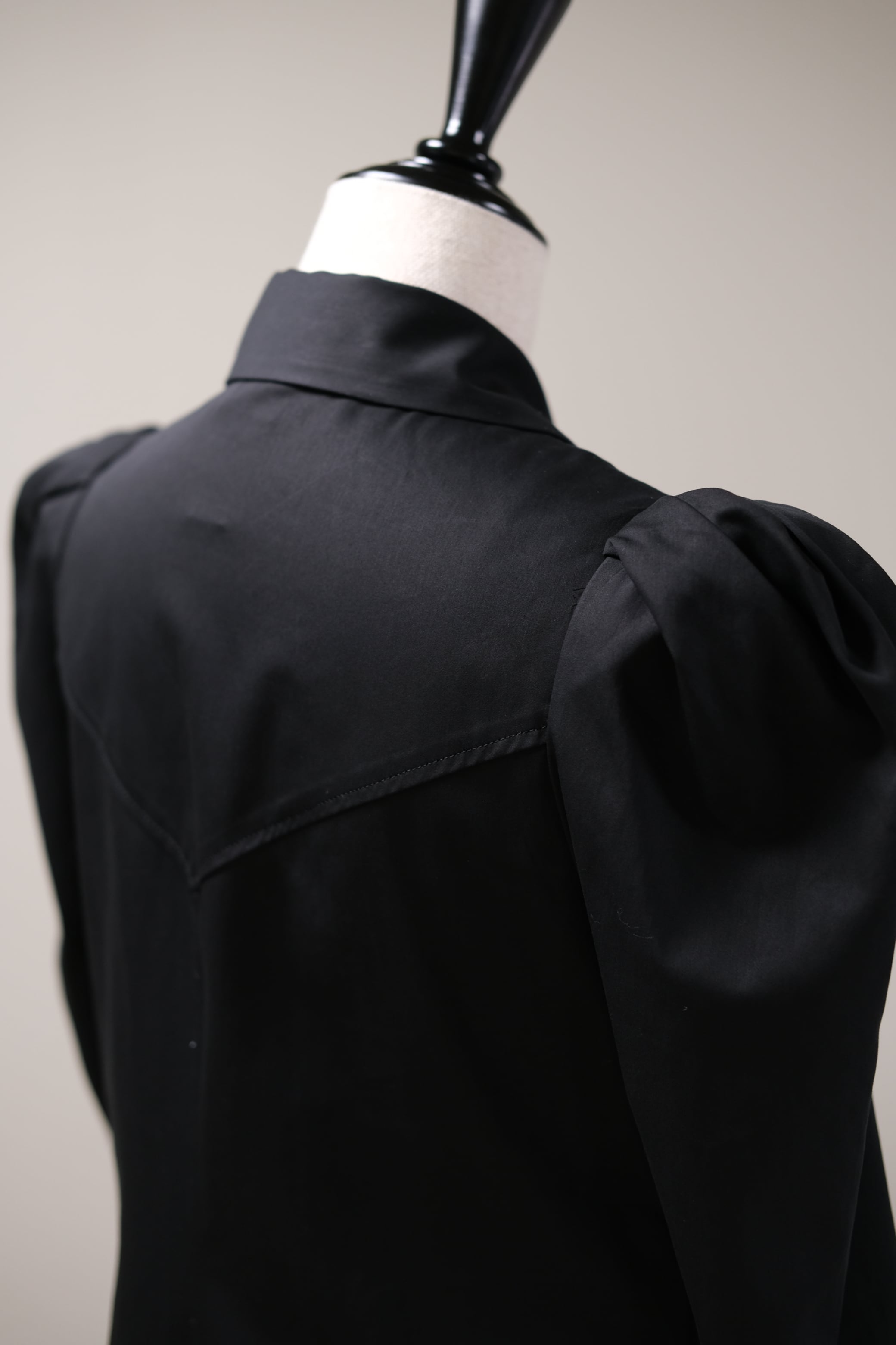 FETICO】PUFF-SLEEVED COTTON SATIN SHIRT - black - | loop
