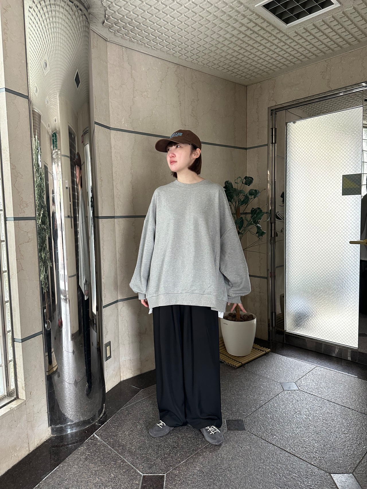 【attrayant】Layered Design Sweat