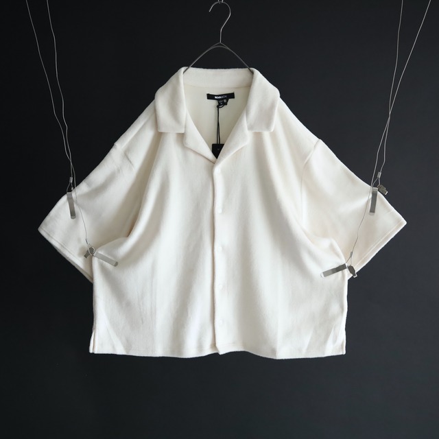 Dead stock wide & short silhouette pile fabric open-collar shirt