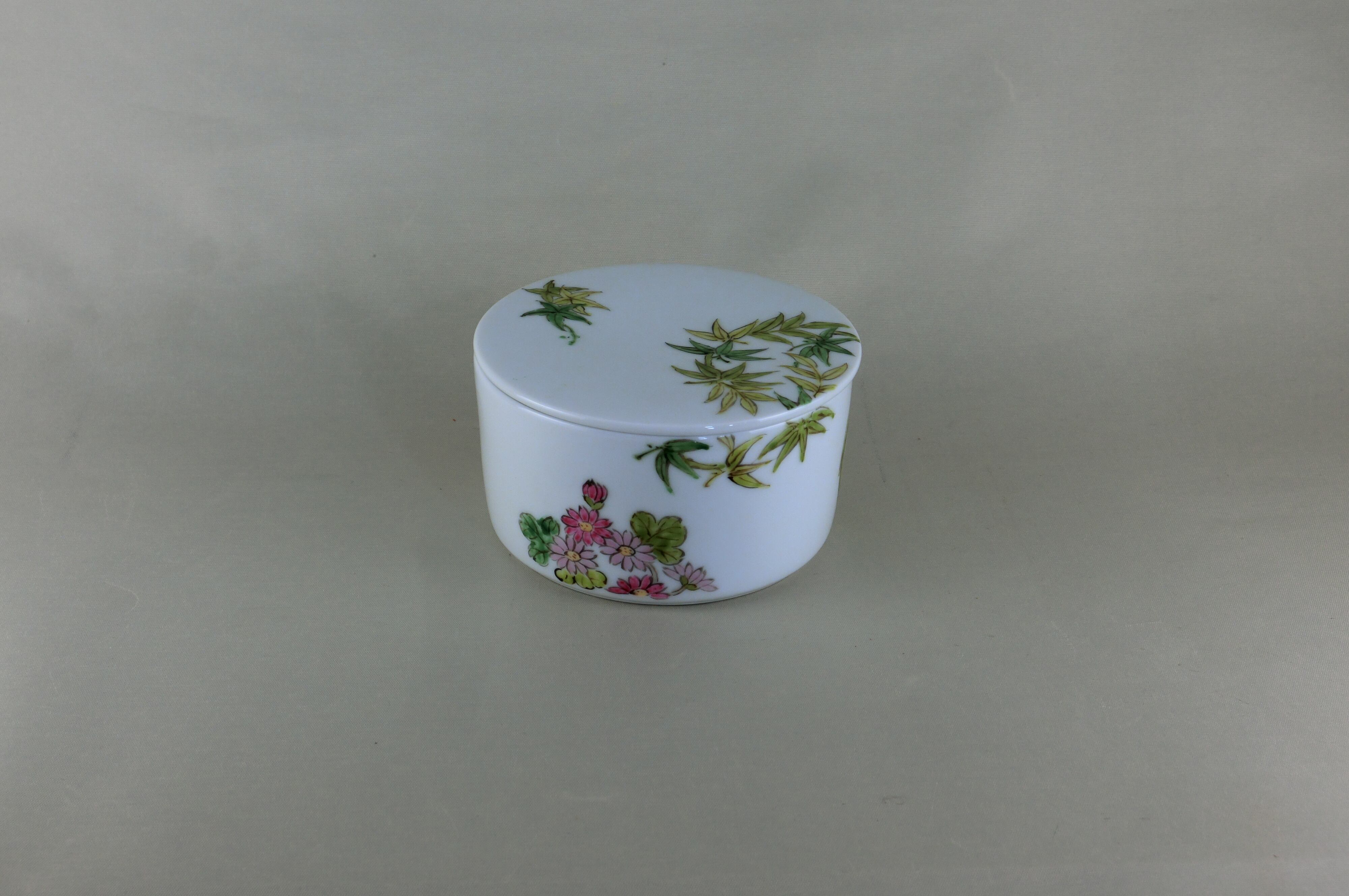 四君子　蓋物（しのえ工房）