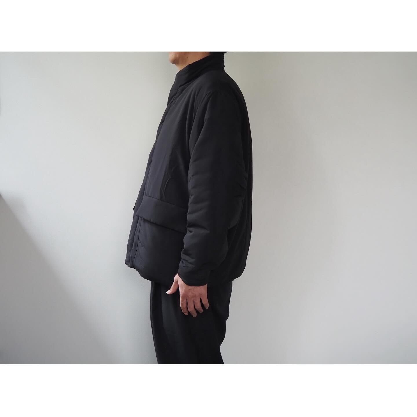 STILL BY HAND(スティル バイ ハンド) Nylon Round Puffy Blouson