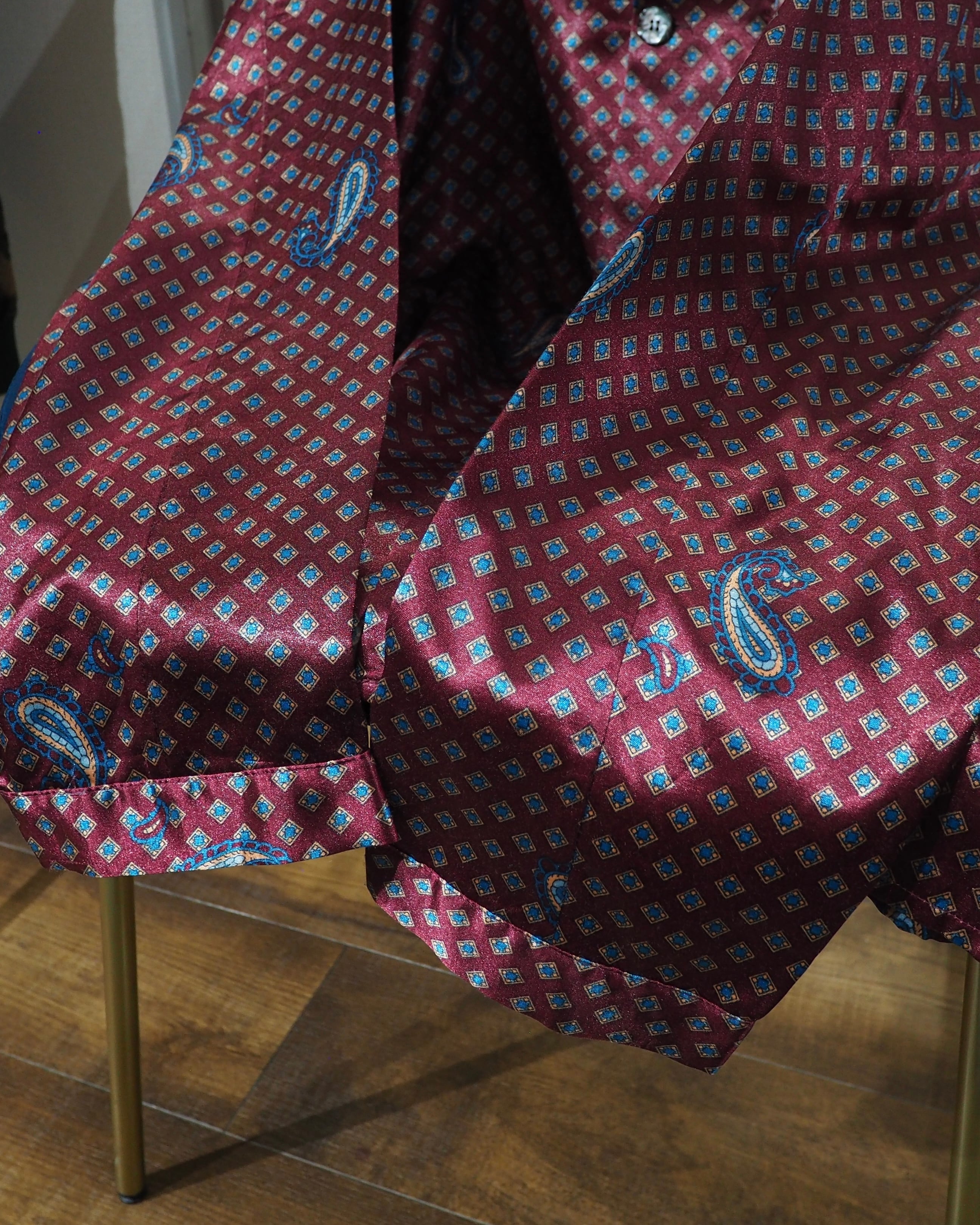 1990s Beautiful Bordeaux × Old Luxury Art Pattern Vintage Drape Loose Shirt