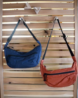 ［MT RAINIER  DESIGN GOODS］HALF MOON BAG