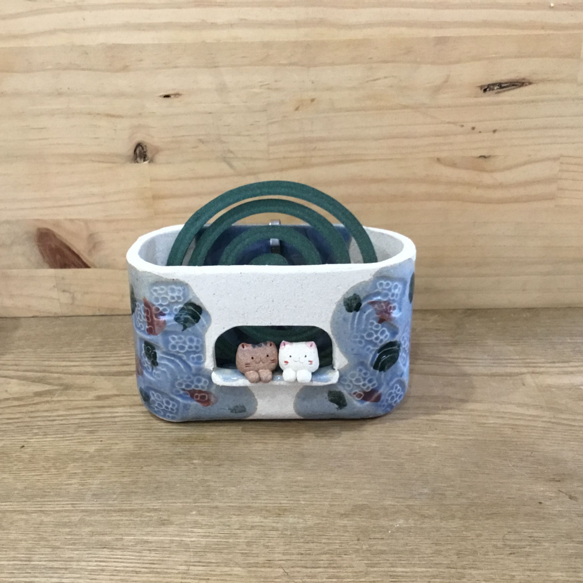 蚊やり器 手作り 可愛い猫ペア | 趣味の園芸と陶器山竹