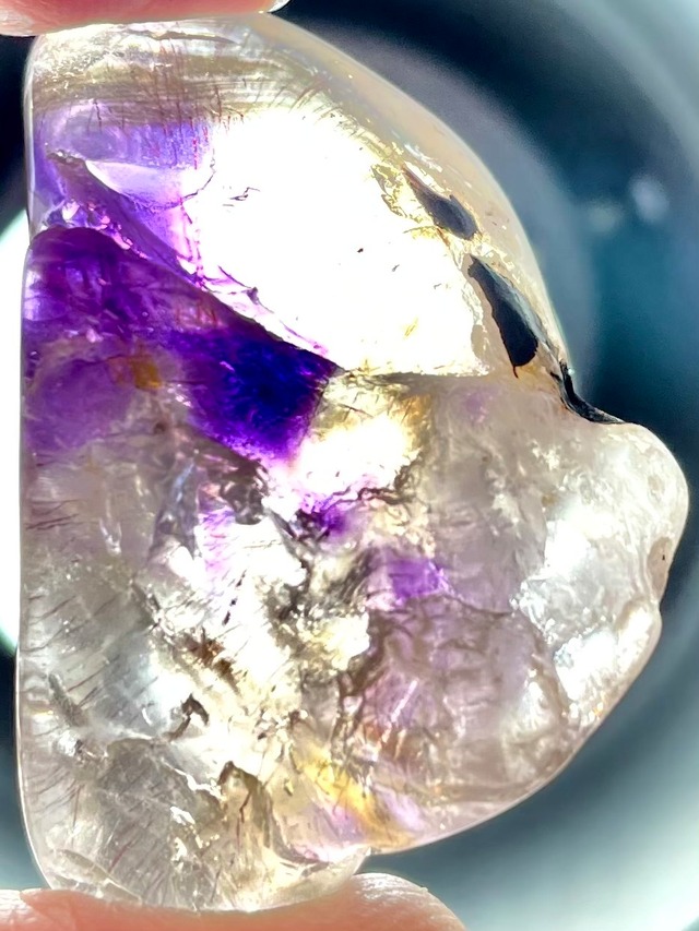 7) 内なる調和と安定「アメジスト・スモーキー・オパール」