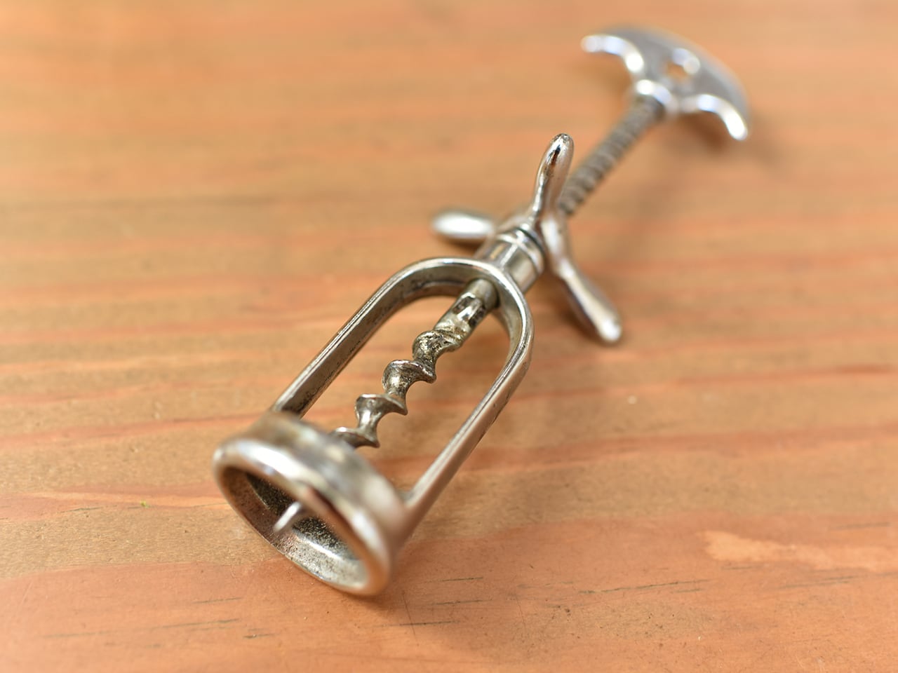 <送料無料>フォルムが素敵で味わいのあるワインオープナー フレンチアンティーク