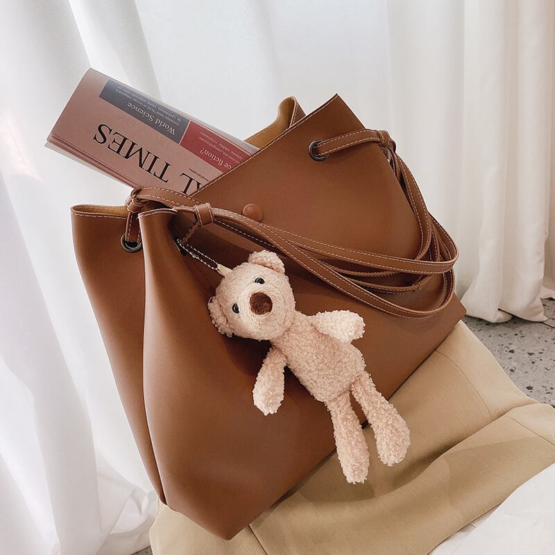 シンプルで大容量のバッグ2020秋冬新流行ファッションワイルドインショルダーバッグネットレッドメッセンジャーバケットバッグ Tiancai_Wing_Bag6715567549