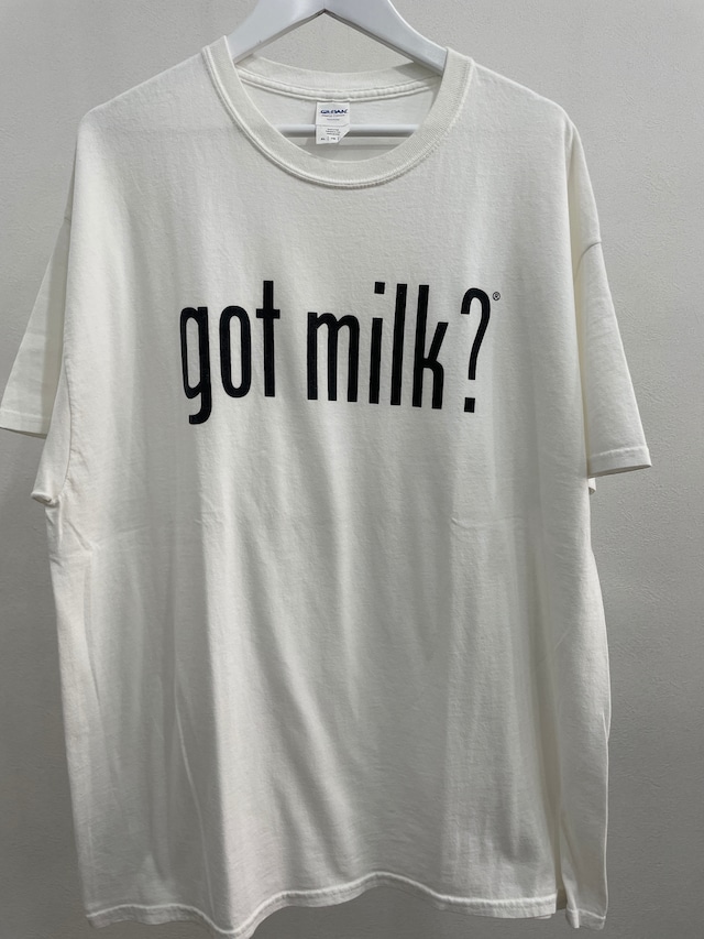 GILDAN Heavy Cotton T-shirt got milk?