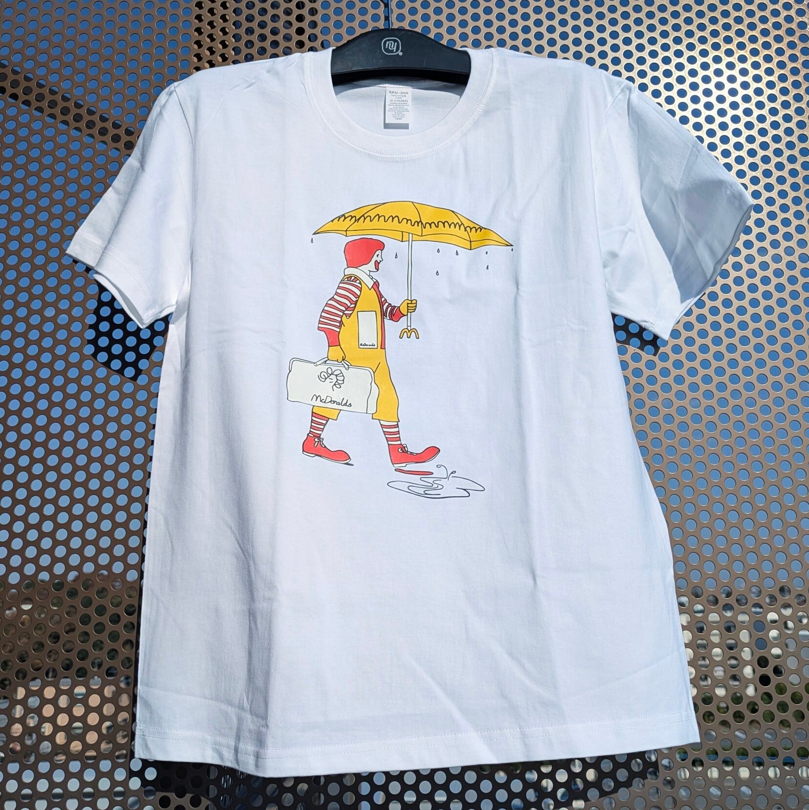 【 Ronald McDonald ( ロナルド・マクドナルド / ドナルド )】『 umbrella 』Tシャツ 〚アメリカン雑貨 アメトイ〛