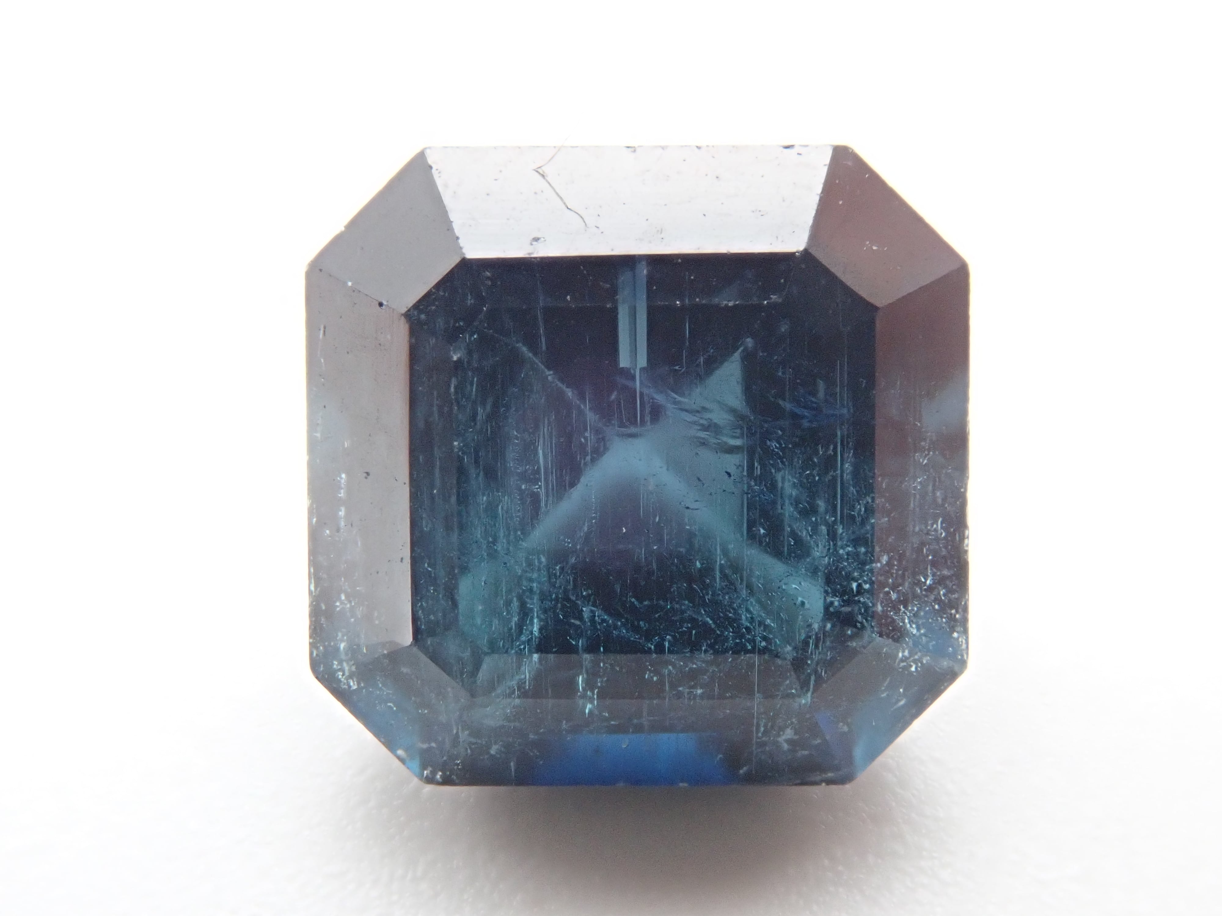 【新商品】アフガニスタン産ブルートルマリン 2.544ct