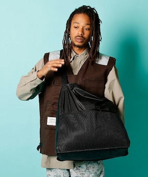 BURLAP OUTFITTER　FOLDING SHOULDER TOTE　バーラップアウトフィッター　軽量で撥水性にも優れた生地で折りたたみ可能なショルダートートバッグ　BLACK