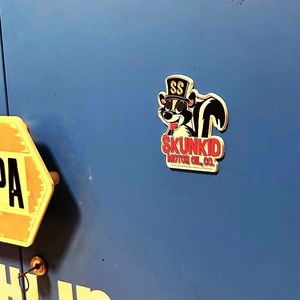 【SHYNESS 】スカンキッド マグネット