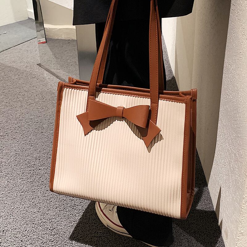 リボンショルダーバッグ トートバッグ Tiancai_Wing_Bag39225930651