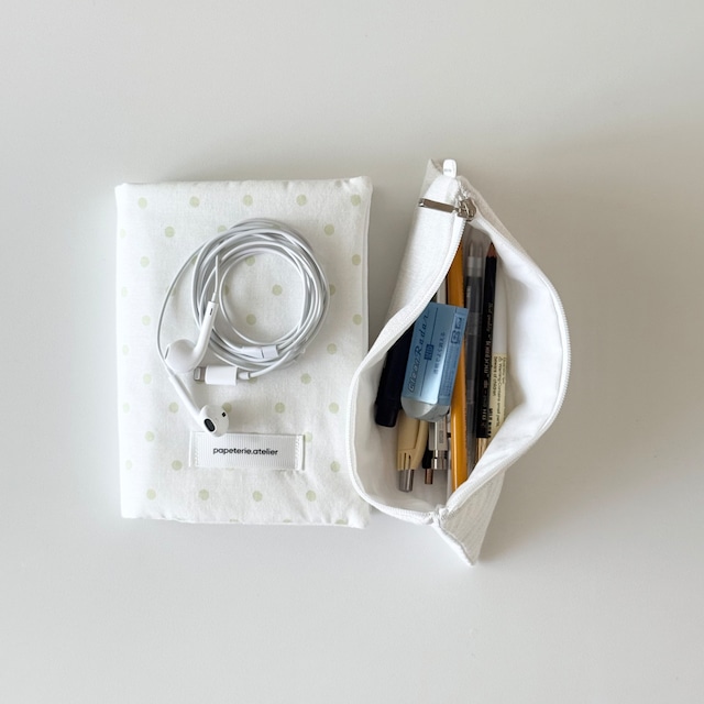 ★予約 papeterie.atelier 〔pencil case -blue strips-〕