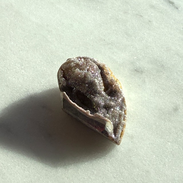 【地中海（アドリア海）でアチューメント】【レア】【超美石】スピラライトジェム（オーラ）　シェル　ラクシュミーの宝貝　御守り石　NO.1