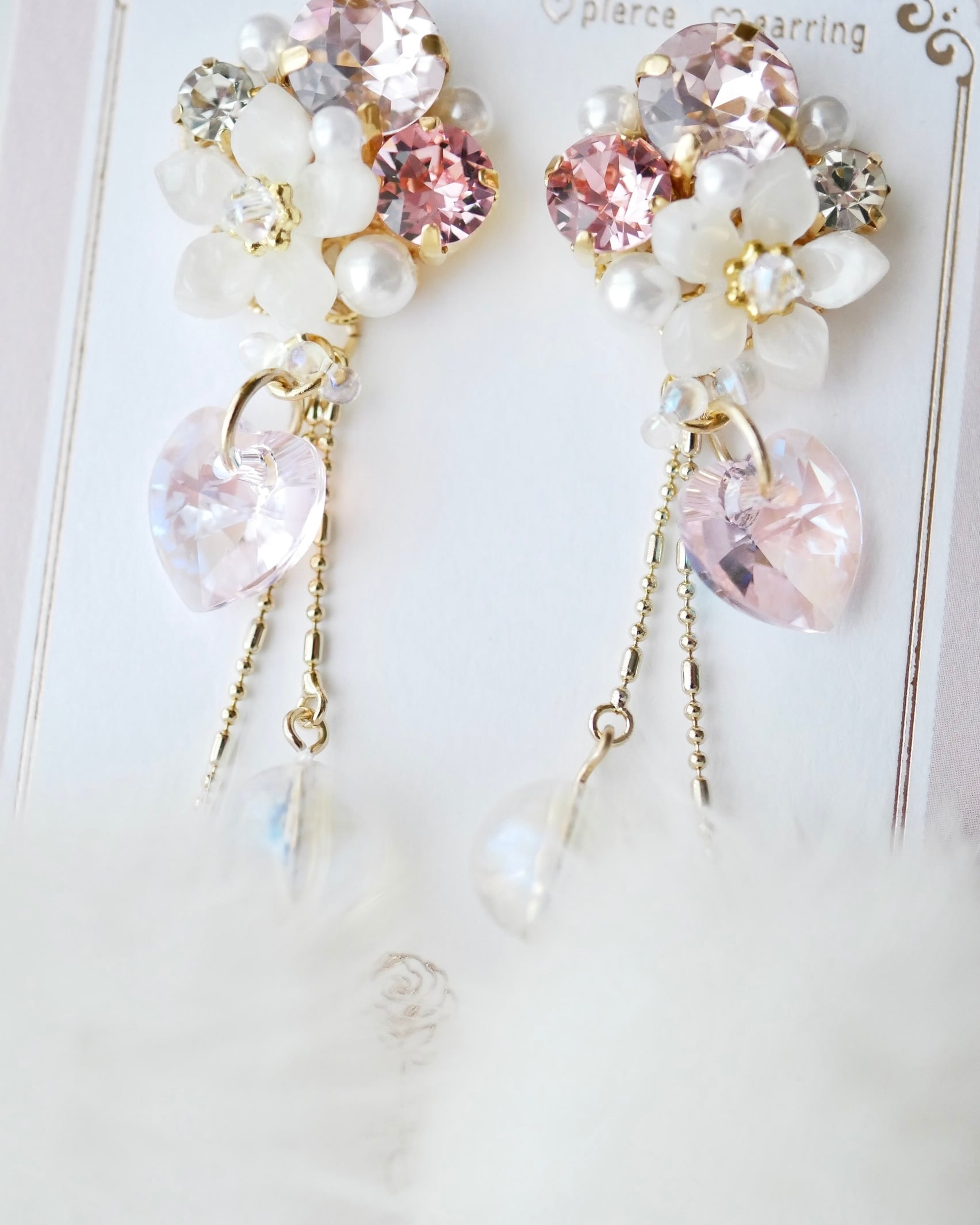 984 クリスタルフラワービジューロングファーピアス/イヤリング | Amooo