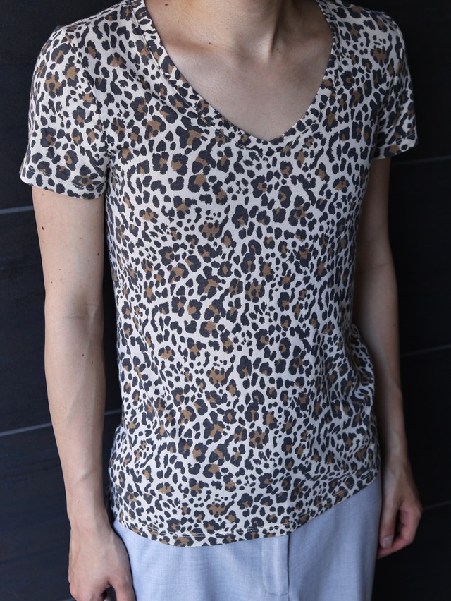 tight fit reopard top