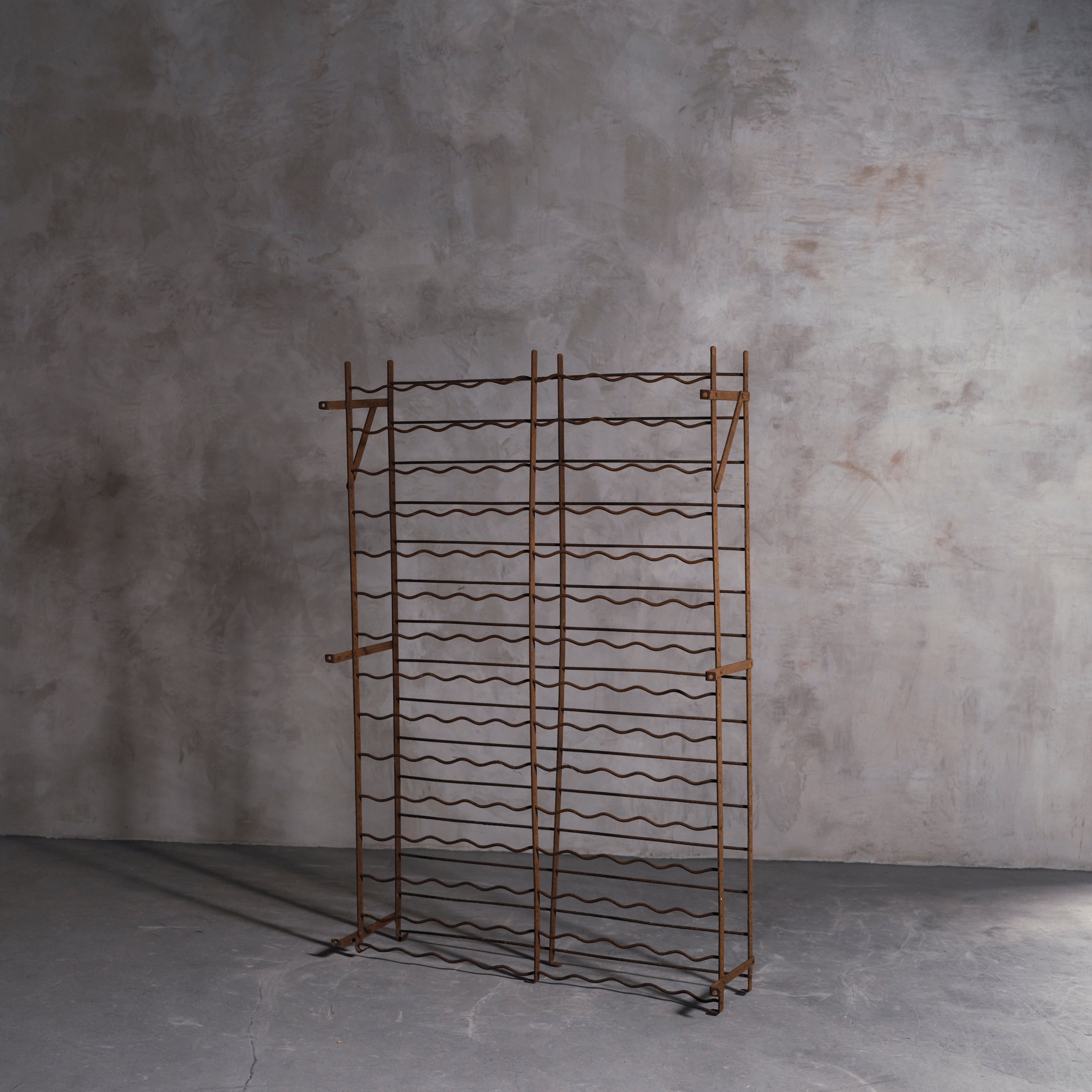 ラック/ワインラック/ワインセラー/アンティークワインラック/アイアンラック/店舗什器ディスプレイ