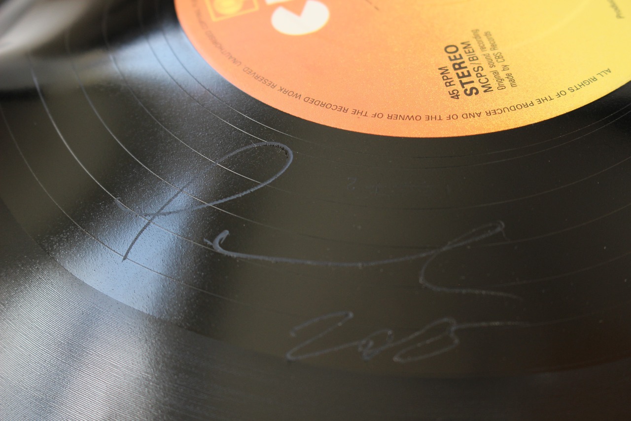 RECORD BOWL | SIGNED EDITION
