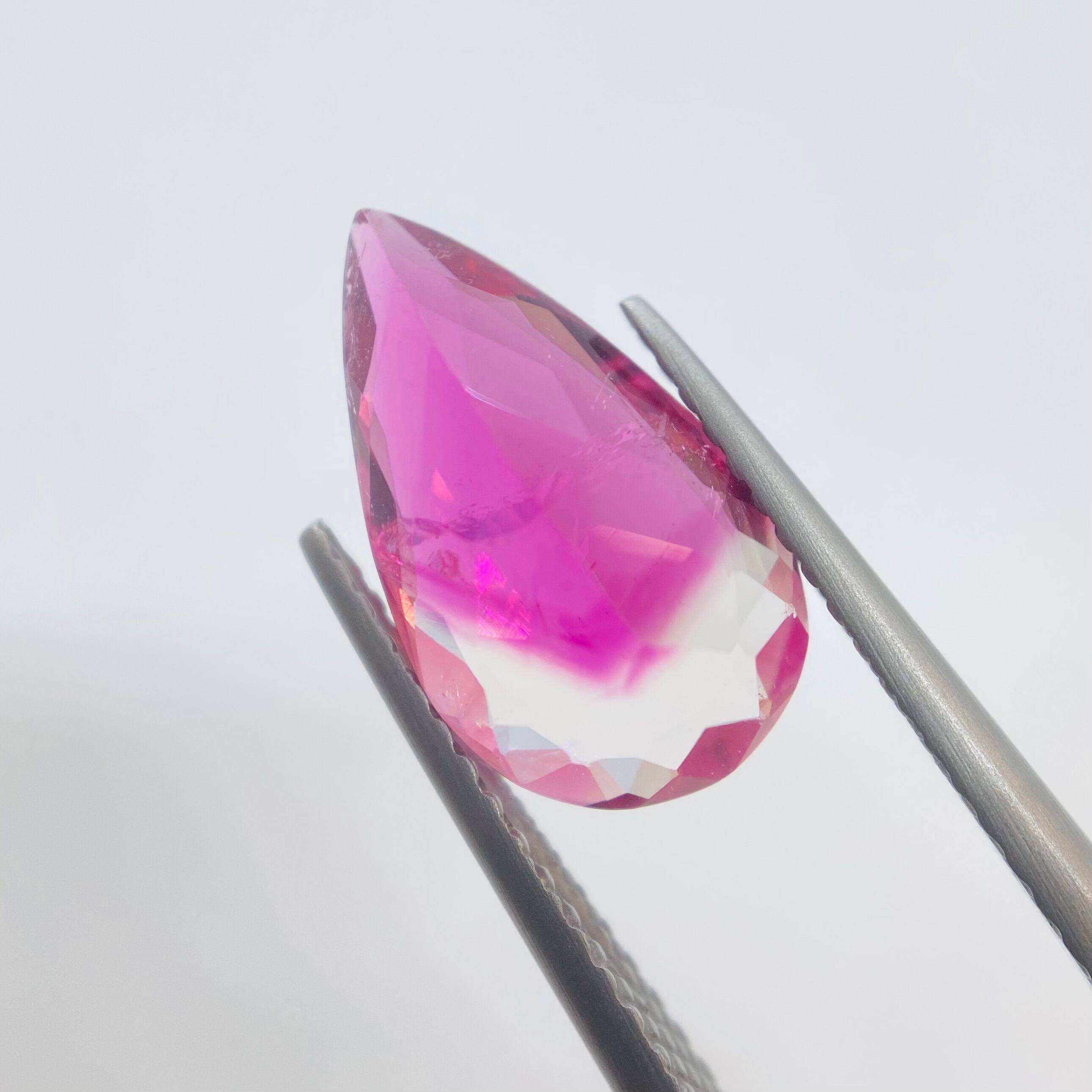 セクシーピンクなバイカラートルマリン