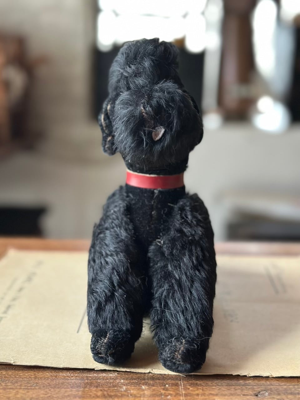 黒プードルのぬいぐるみ 赤い首輪 | Brocante de La Cocotte