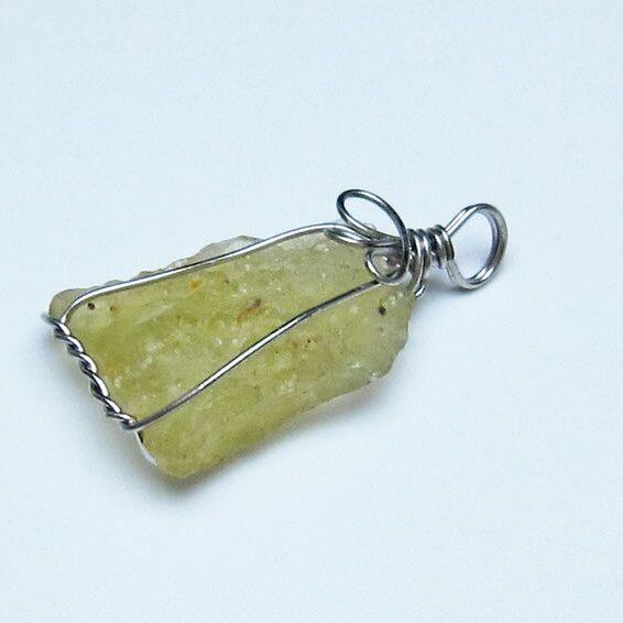 リビアングラス ペンダント 一点物 メール便可 112-13831