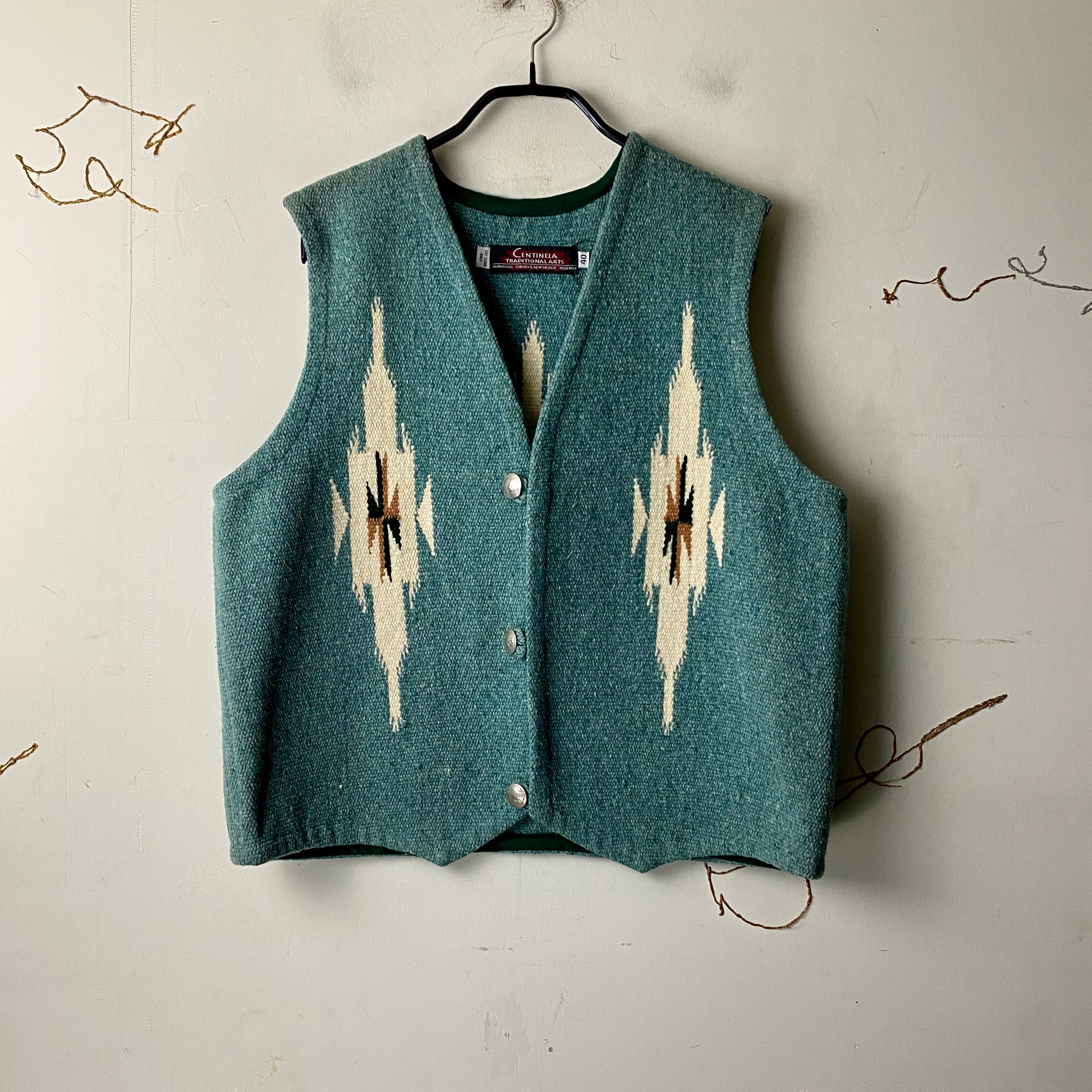 CENTINELA green color chimayo vest | NOIR ONLINE