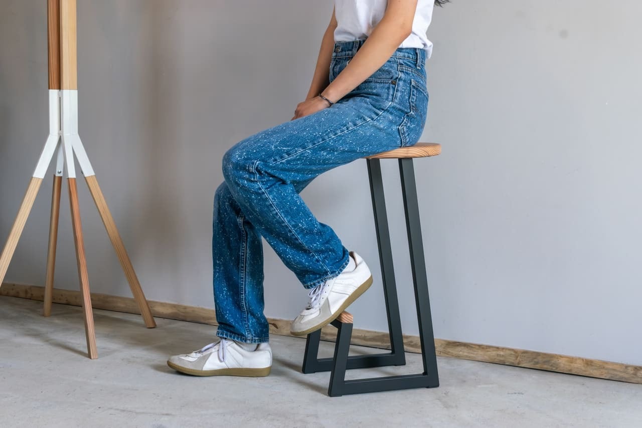 ミニマルデザインのアイアンのハイスツール【slim】 モダン ミニマルデザインのアイアンのハイスツール【slim】 モダン