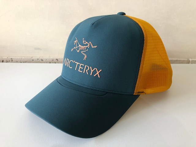 ARC'TERYX LOGO TRUCKER HAT (OLIVE/ORANGE)