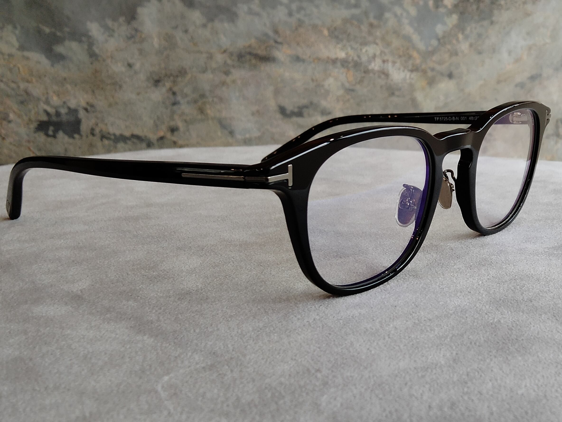 TOM FORD EYEWEAR(トムフォード)「TF5725-D-B-N/001」BLACK//メタル  