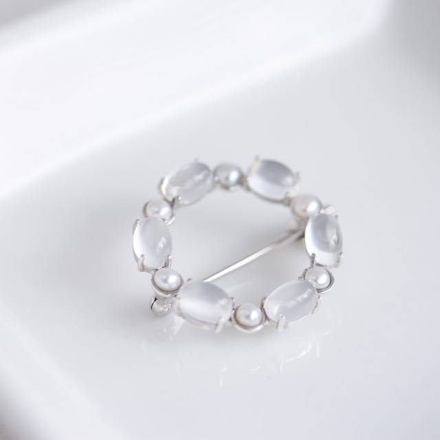 Classic　ブローチ　SV　Moonstone ＆ Pearl　Circle