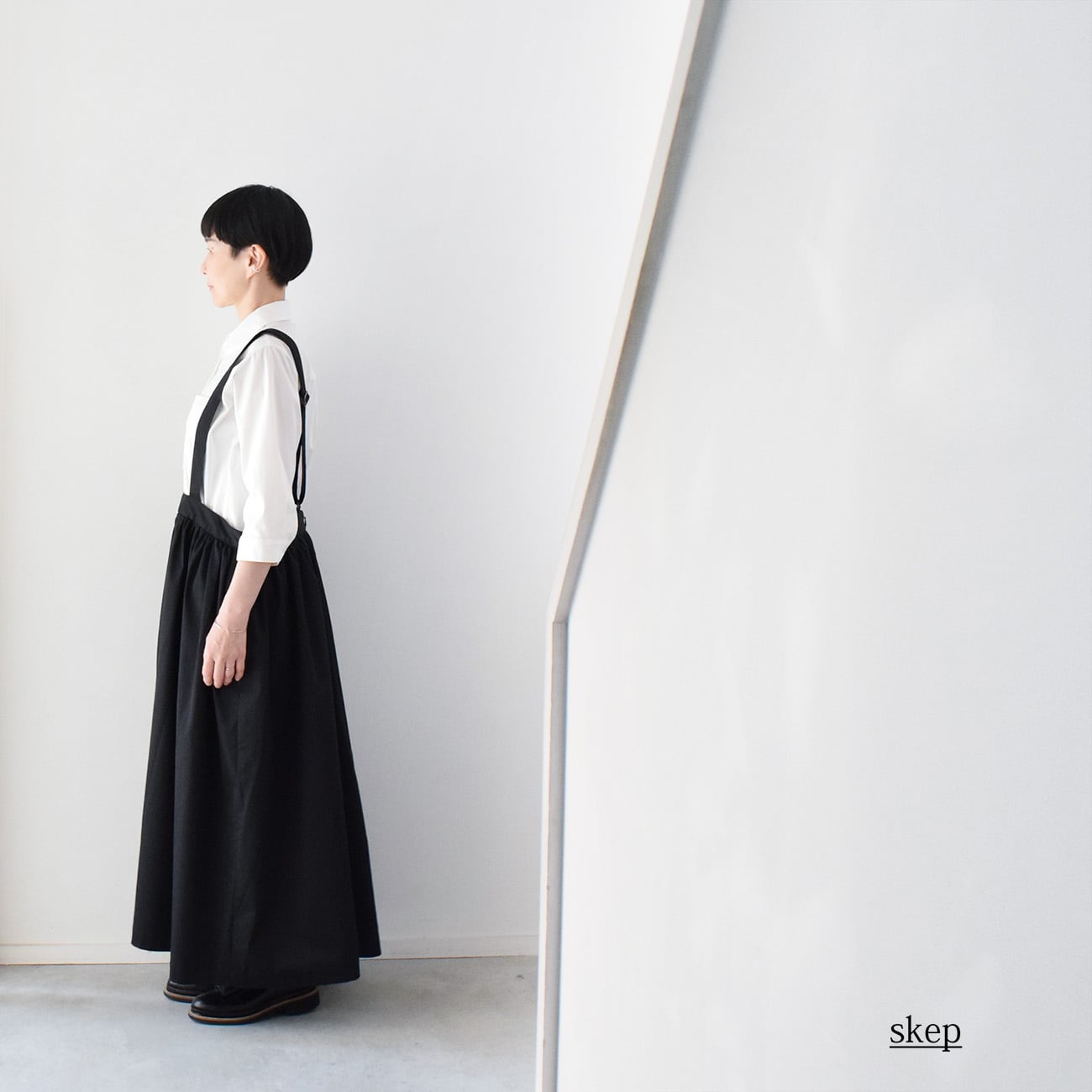 ギャザージャンパースカート：黒［SK03JSBK］ | skep-online shop