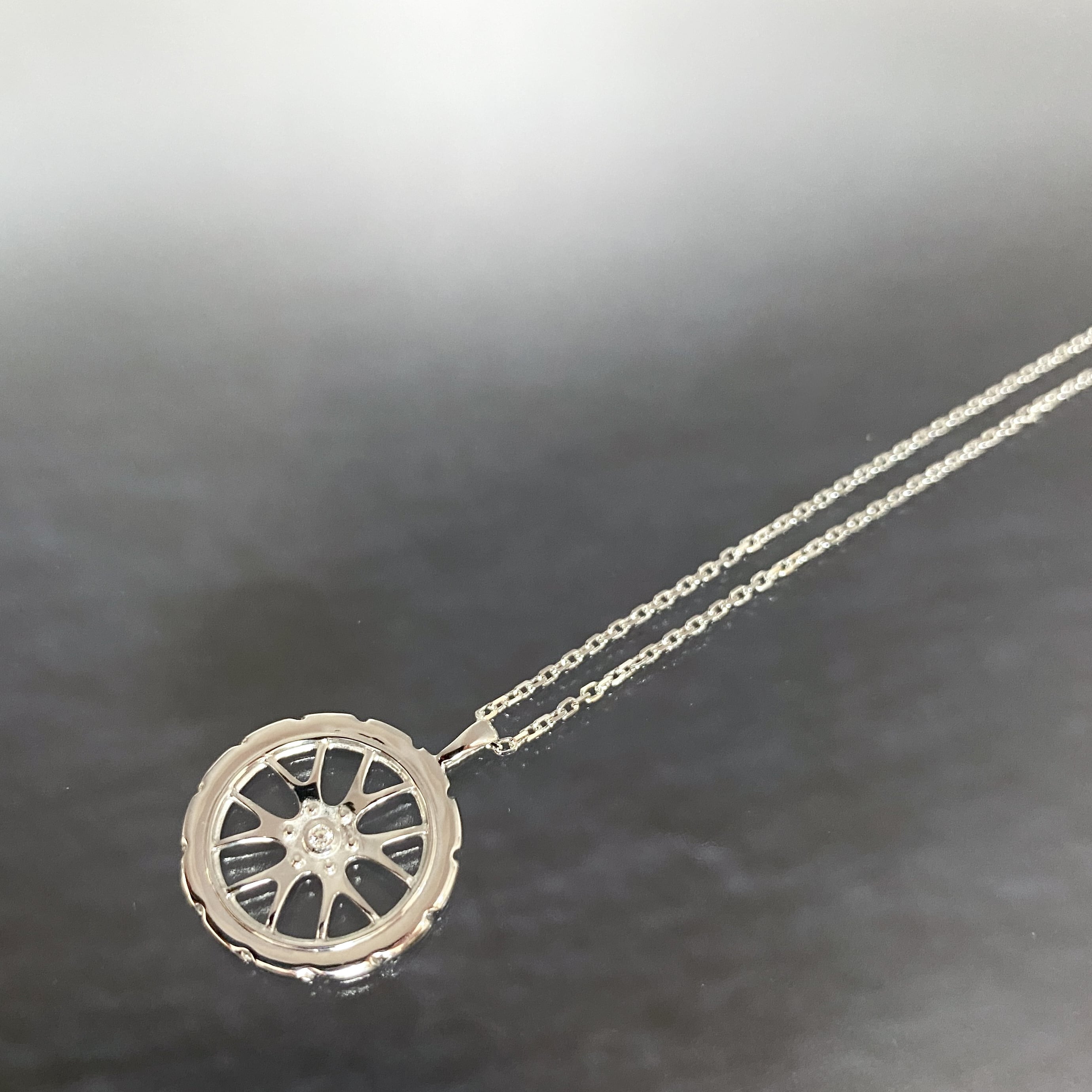 ホイール ペンダントネックレス シルバー キュービックジルコニア 在庫分 Jerev ジュレブ